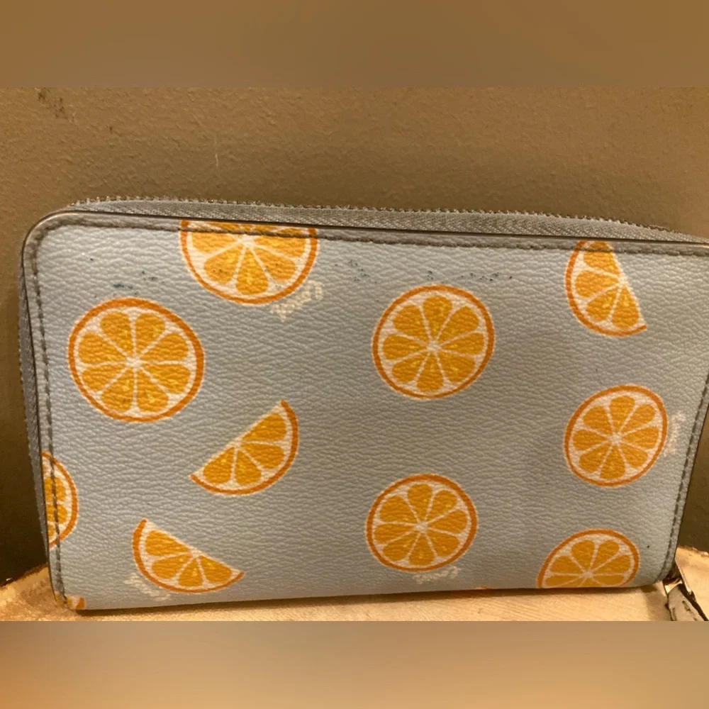 Coach Medium Zip Around Wallet Orange Slice Print Leather‎ Blue Orange